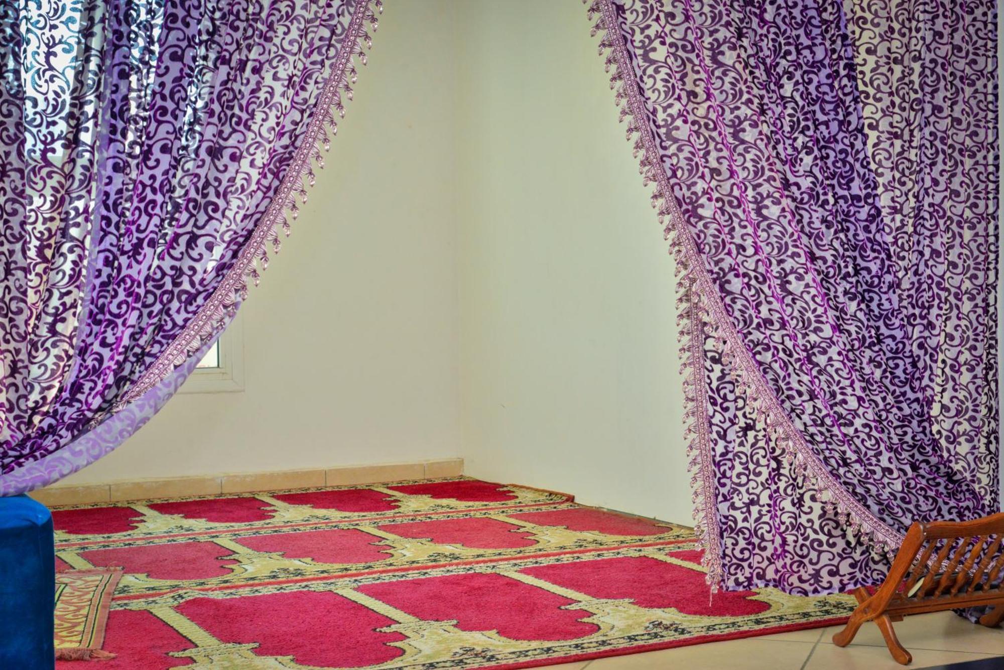 Free Zone Hotel Gzennaia Экстерьер фото